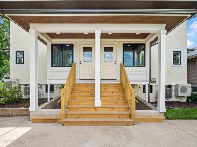 Building Photo - 37 7th Ave