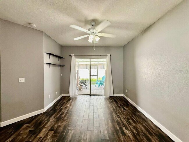 Building Photo - 3421 Santa Rita Ln