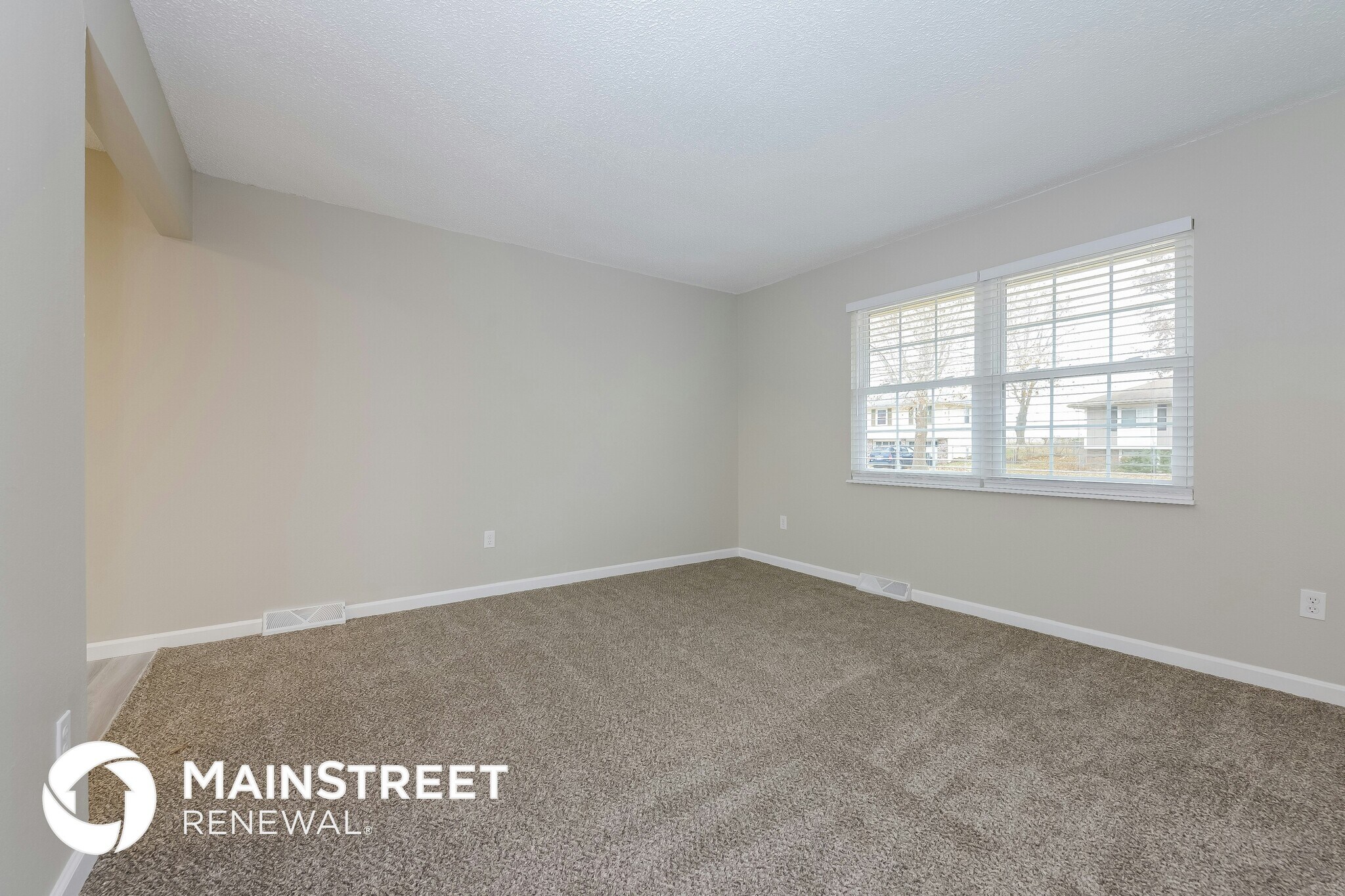 Building Photo - 504 SW Shamrock Pl