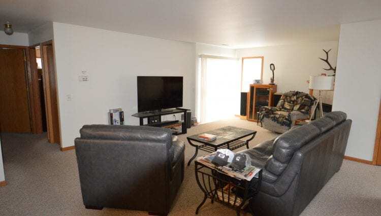 Building Photo - 273 Meadowside Dr