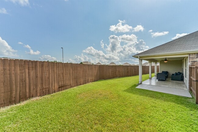 Building Photo - 25546 Kensington Lk Dr