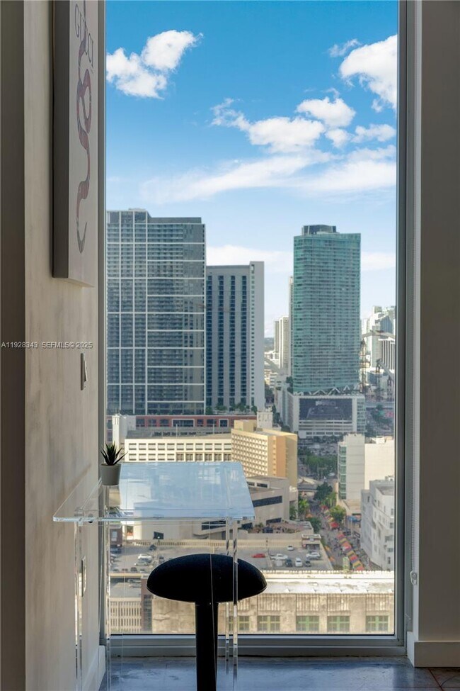 Building Photo - 151 SE 1st St