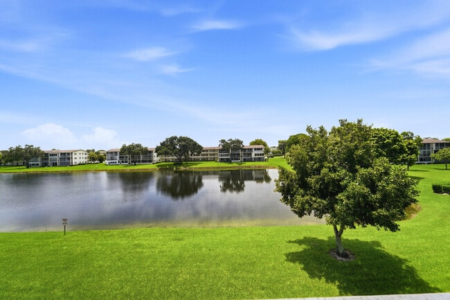 Building Photo - 368 Mansfield Dr