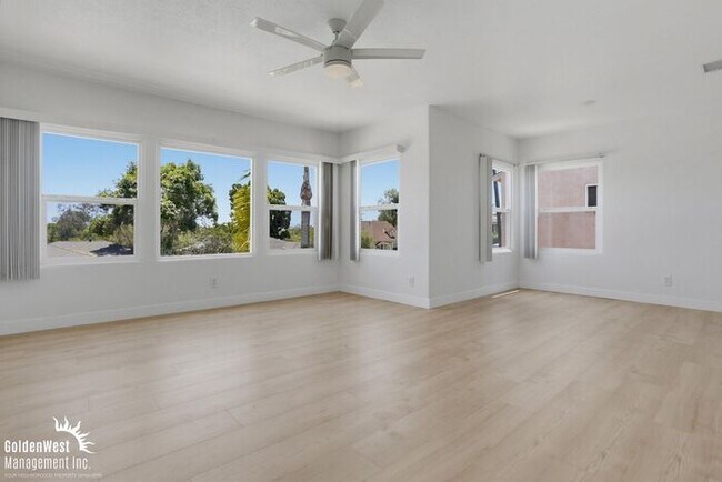 Building Photo - Completely Remodeled 4Bdm 2Ba Single Family - MI Special!