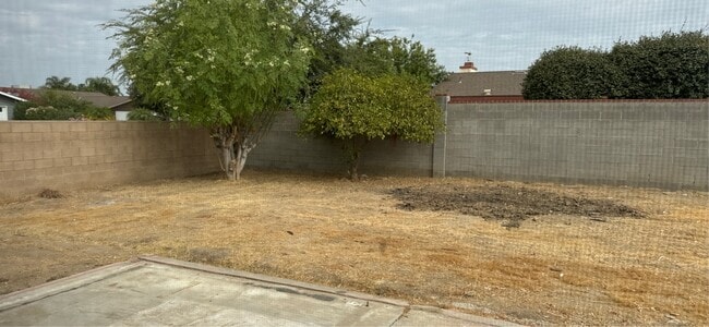 Building Photo - 1023 Alila Ave