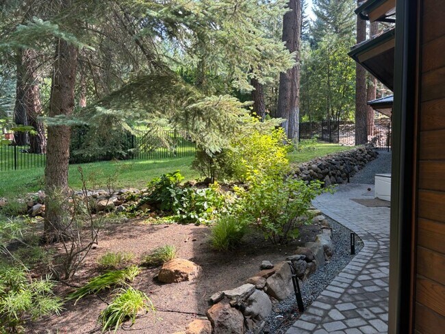 Building Photo - Winter Season Rental - The Estates in Incline Village, Nevada