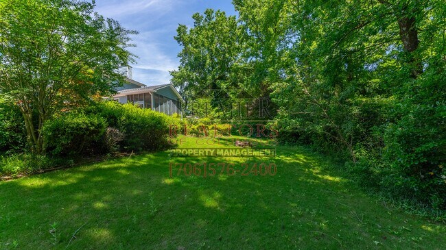 Building Photo - 3940 Biltmore Dr