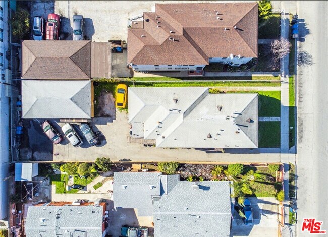 Building Photo - 510 E Arbor Vitae St