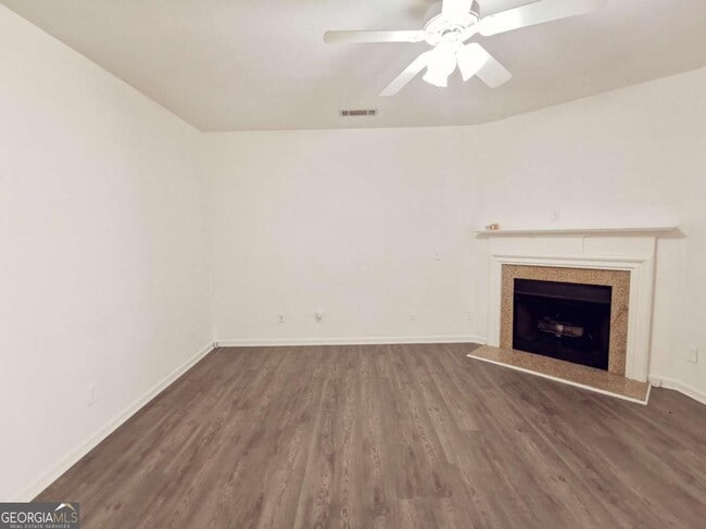 Building Photo - 2073 Executive Dr