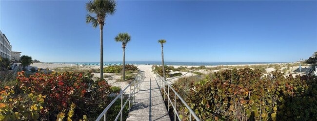 Building Photo - 100 Boca Ciega Dr