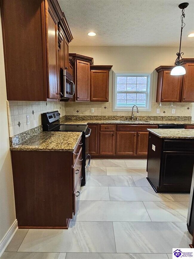 Building Photo - 112 Affirmed Ct