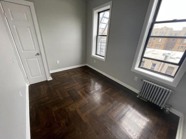 Building Photo - 2 bedroom in Bronx NY 10468