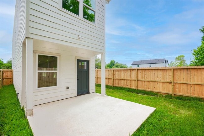 Building Photo - 7903 Sunnyhill St