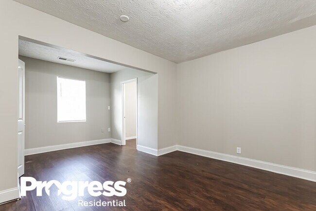 Building Photo - 2585 W Rd