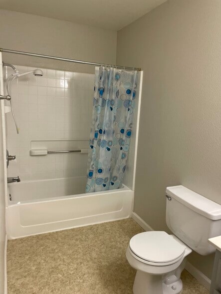 Bathroom 2 - 1143 Greene Ter