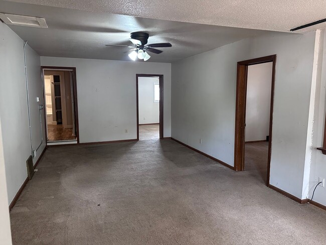 Building Photo - 629/631 Park Avenue