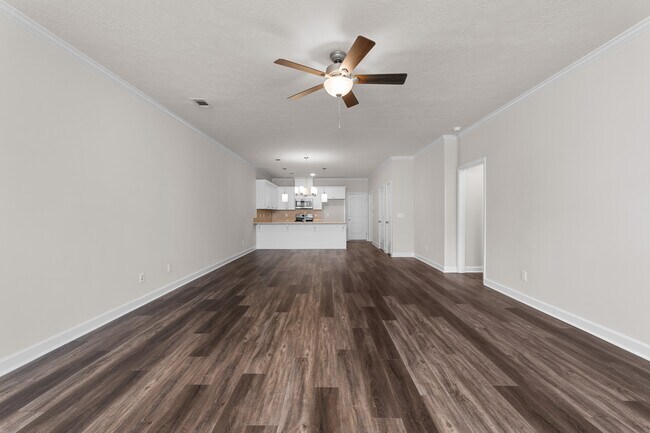 Building Photo - 827 Montclair Pt