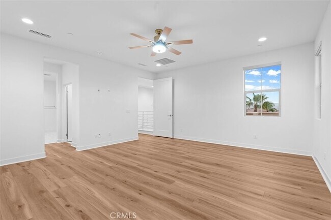 Building Photo - 35963 Bertain Dr