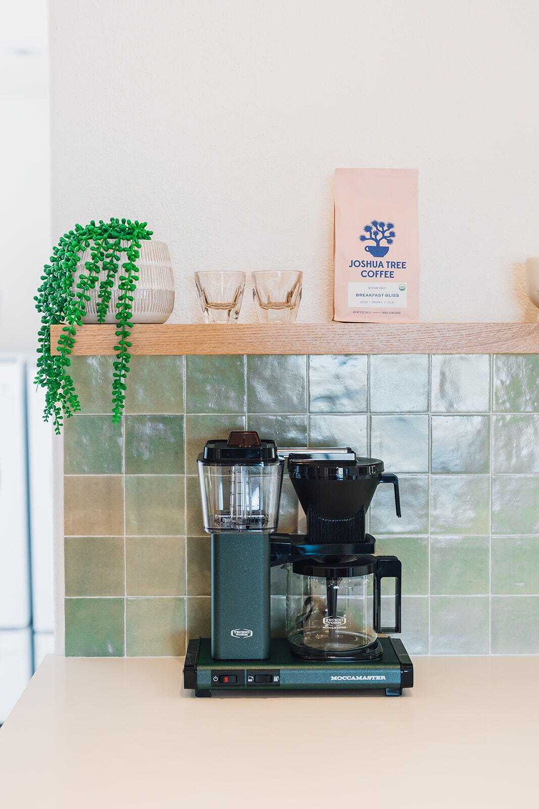 Building Photo - 7370 North Park