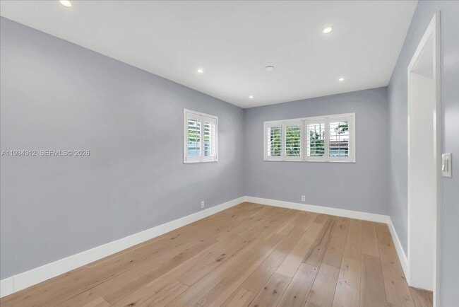 Building Photo - 10330 SW 51st St