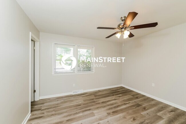 Building Photo - 3 Bedroom Pet-Friendly Home in Winston-Sal...