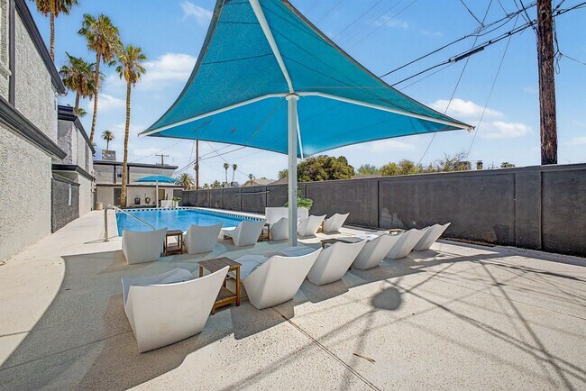 Building Photo - Spacious 2 Bed + Bonus Room | Large Private Yards | Covered Parking | 8 Weeks Free Rent!