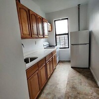 Building Photo - 2 bedroom in Bronx NY 10471