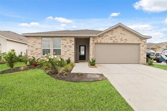 Building Photo - 830 Heaven Dr