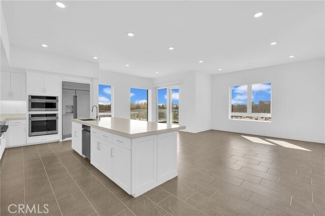 Building Photo - 3415 Rivington