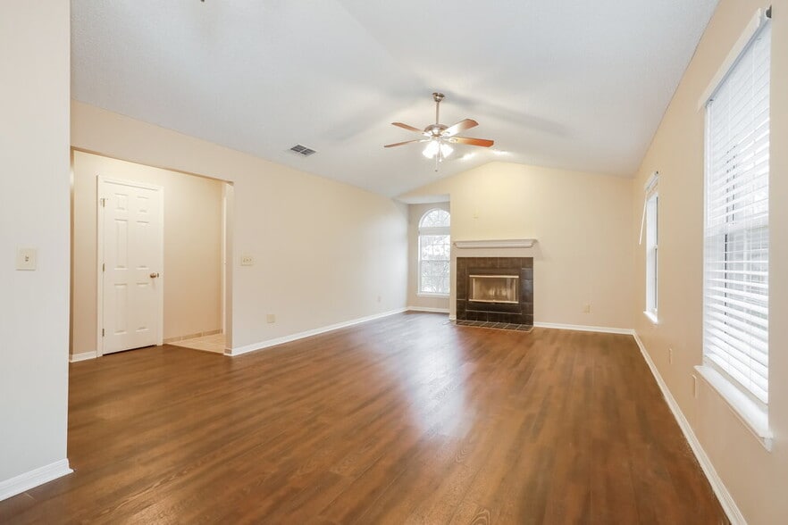 Building Photo - 10750 Orchard Walk Pl W