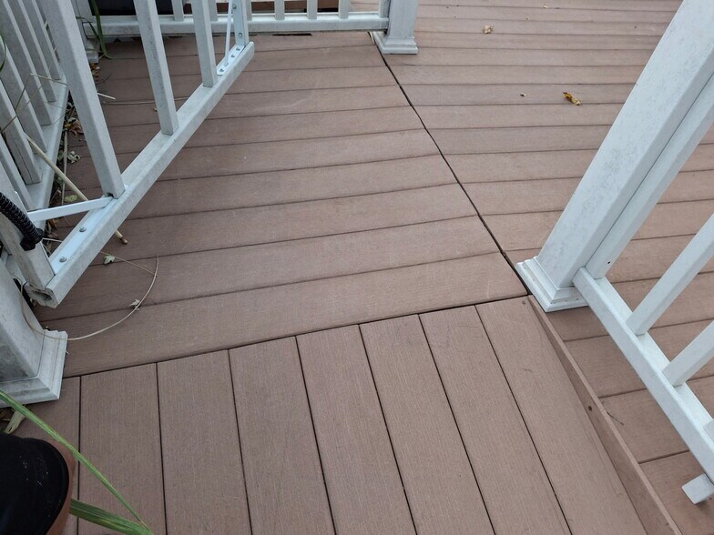 Building Photo - 1205 N Parker St