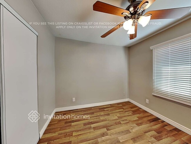 Building Photo - 4836 W Mercer Ln