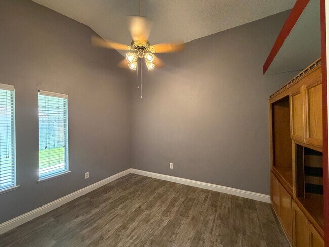 Building Photo - 7921 Cold Spray Ct