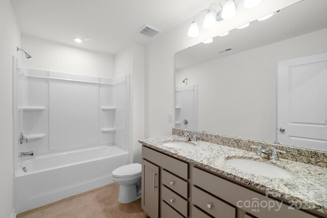 Building Photo - 14028 Penbury Ln