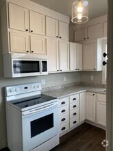 Building Photo - 105 Tanager