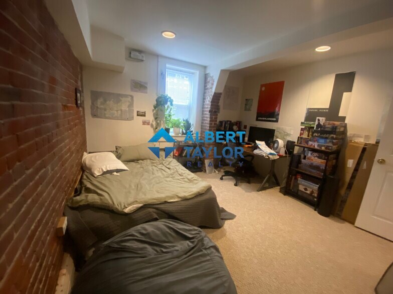 Building Photo - 486 Massachusetts Ave