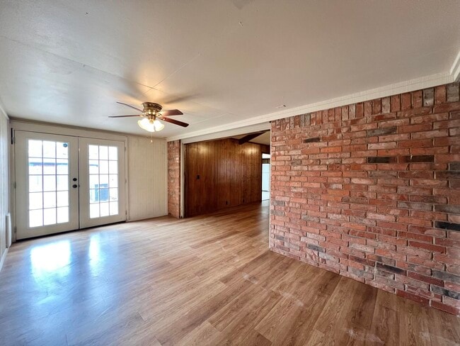 Building Photo - 5113 13th St