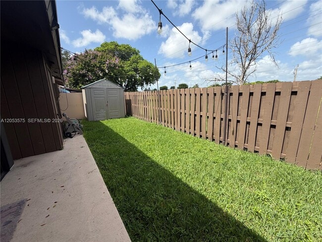 Building Photo - 11002 SW 125th Ct