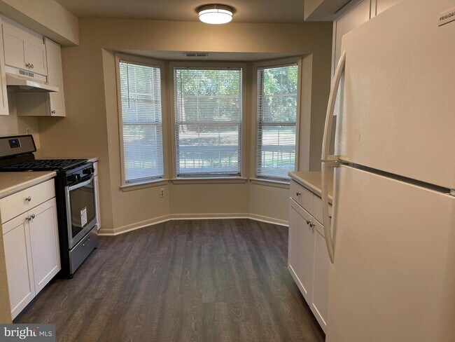 Building Photo - 105 Claridge Ct