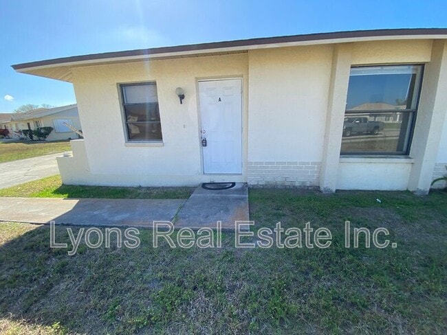 Building Photo - 801 SE 5th Ave