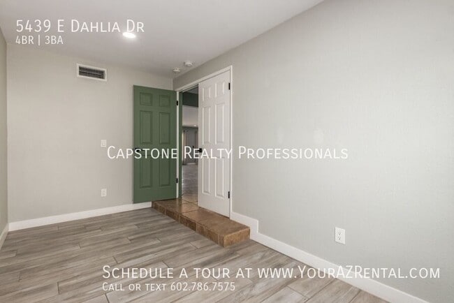 Building Photo - 5439 E Dahlia Dr