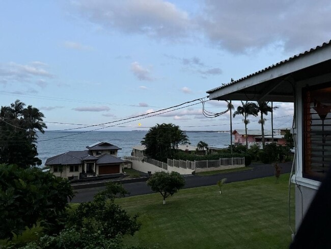 Building Photo - Ocean, Hilo Bay Views, Fully Restored Plan...