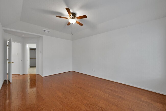Building Photo - 115 E Greenhill Terrace Pl