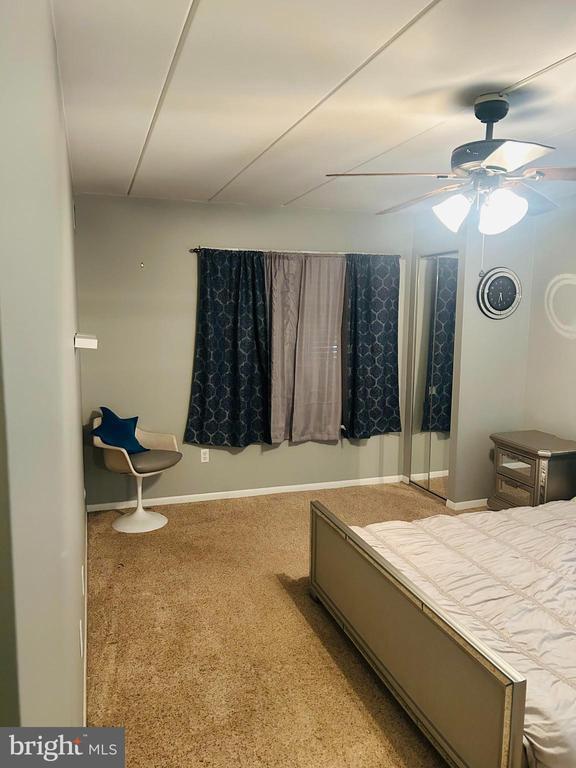 Building Photo - 60104 Delaire Landing Rd