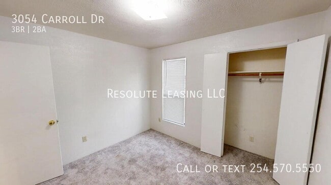 Building Photo - 3054 Carroll Dr