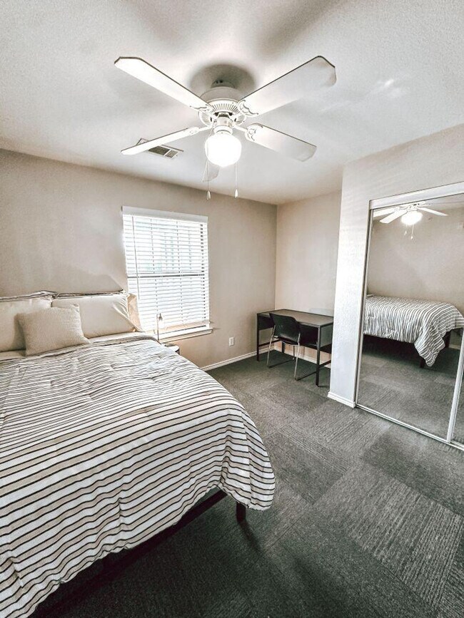 Building Photo - 1201 Cleveland St