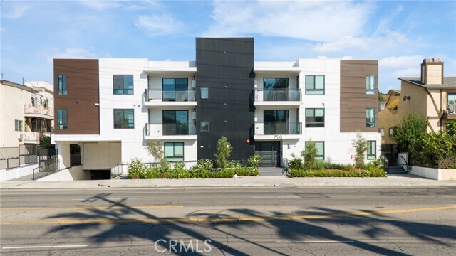 Building Photo - 7510 Sepulveda Blvd