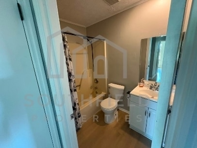 Building Photo - 3 Bedroom, 2.5 Bath with Finished Basement