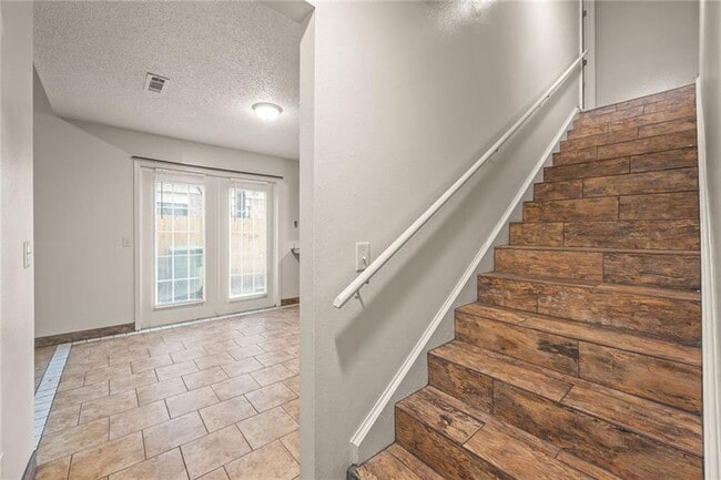 Building Photo - 507 N 37th St