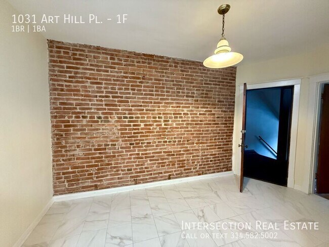 Building Photo - 1031 Art Hill Pl